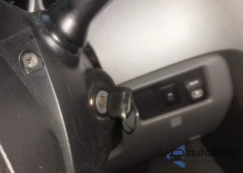 2011 Toyota Tundra Limited 5.7L V8 z USA, uszkodzony, nr VIN 5TFBW5F10BX210368